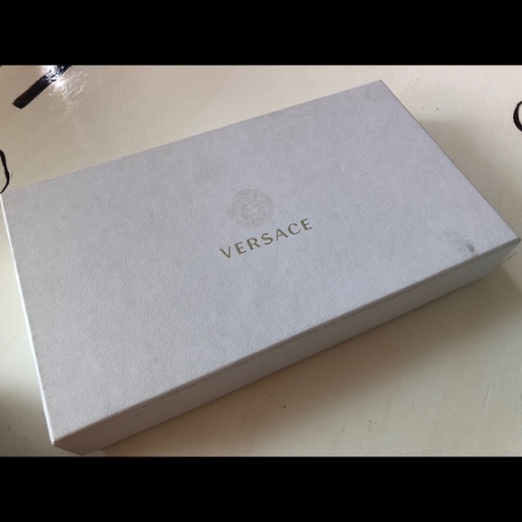 Versace wallet. Authentic with tags - Picture 2 of 7